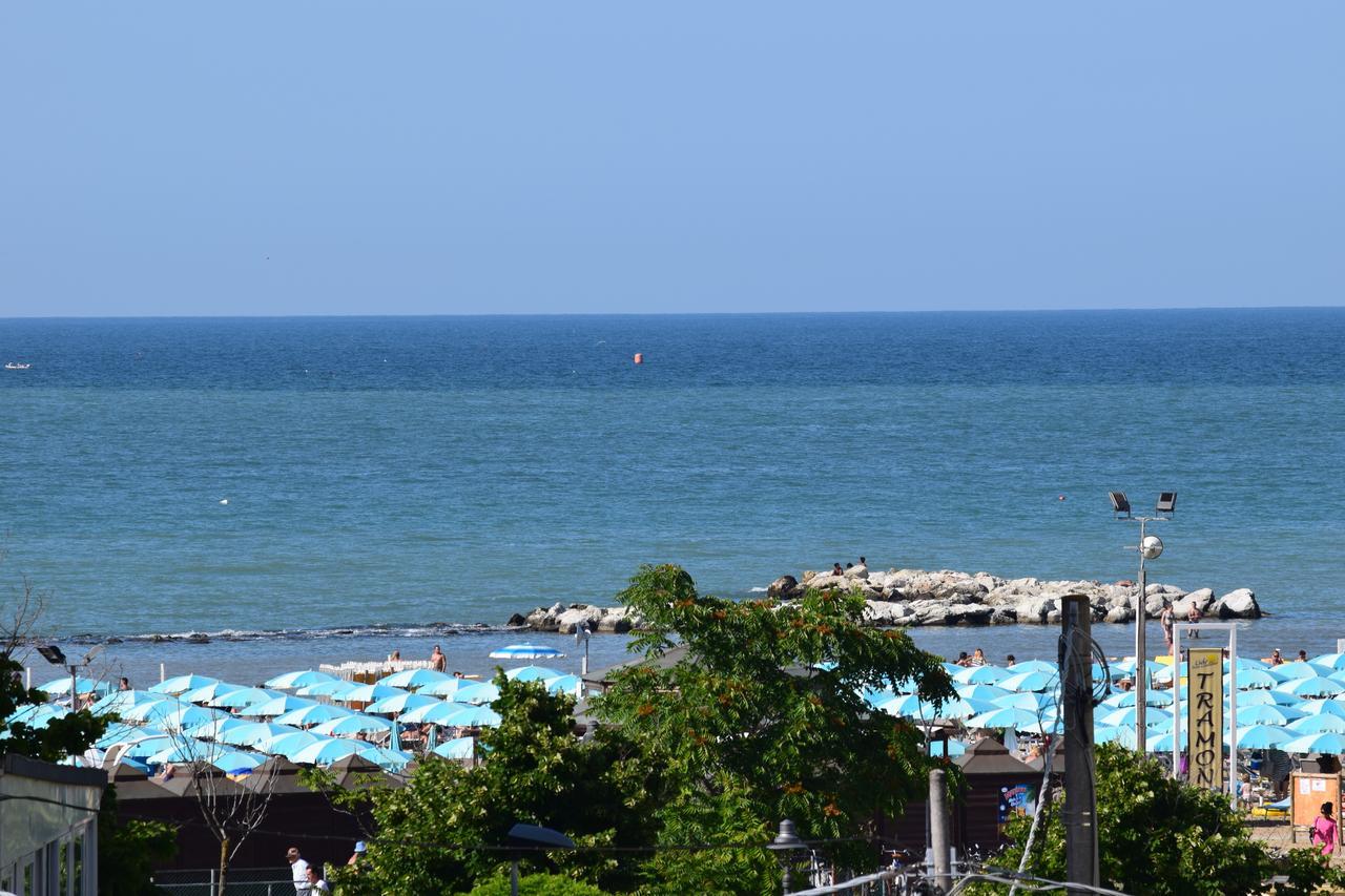 Hotel Ottavia Ρίμινι Εξωτερικό φωτογραφία